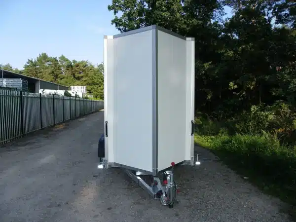 PT power-trailer gesloten aanhangwagen-verkoopwagen met ingewerkte wielkasten - dubbel as -  geremd - Afbeelding 8