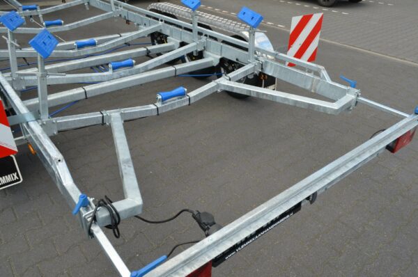 Vlemmix Boottrailer 2 x 1350 kg as, htg 2700 kg, 631x220x130 cm - Afbeelding 12